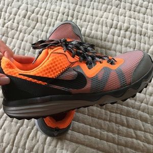 Nike Dual Fusion Trail Running Shoes